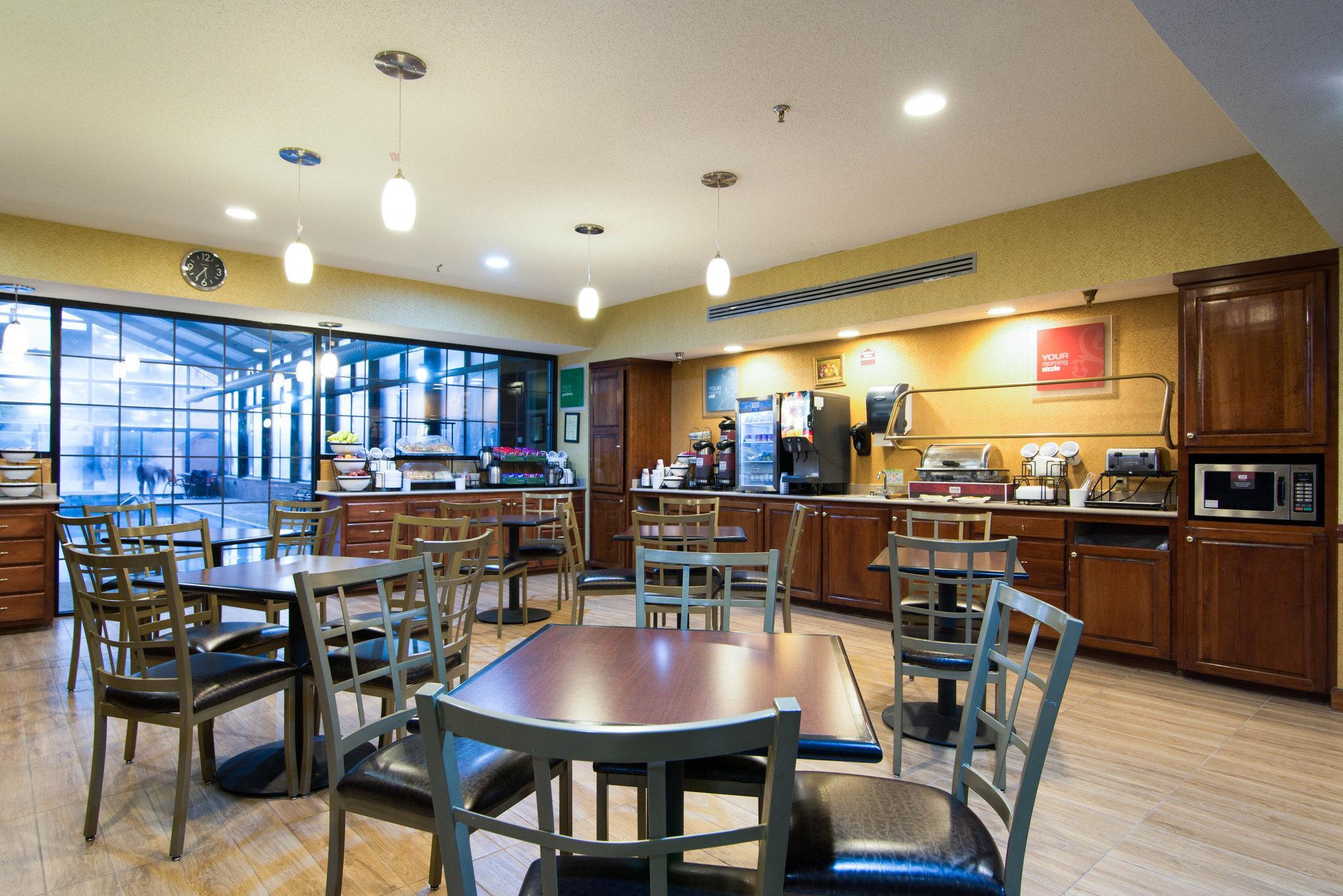 Comfort Inn & Suites Perry National Fairgrounds Area Ngoại thất bức ảnh