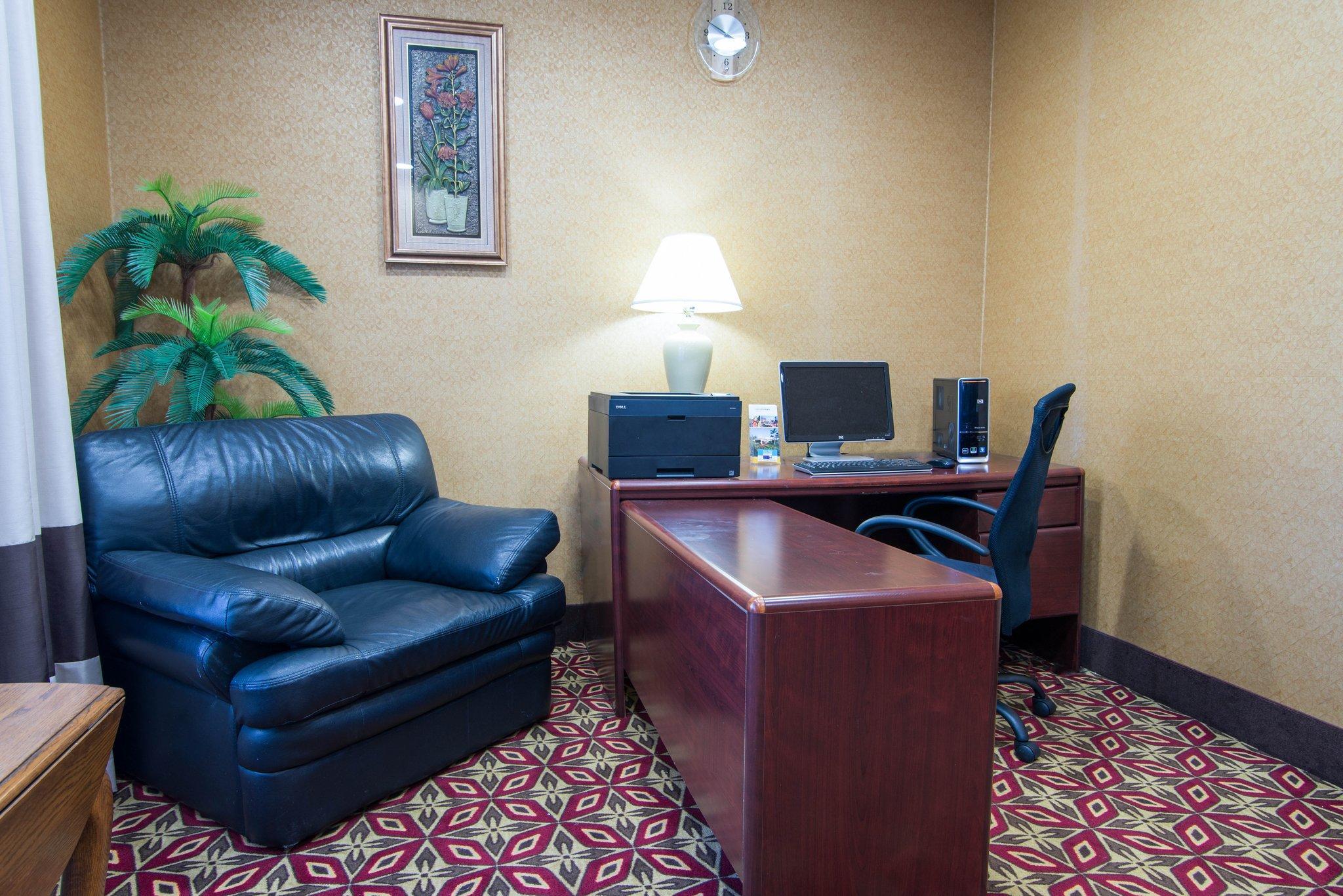 Comfort Inn & Suites Perry National Fairgrounds Area Ngoại thất bức ảnh